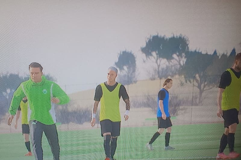 Carlos chega como novo reforço do Wolfsburg direto da base do Chelsea
