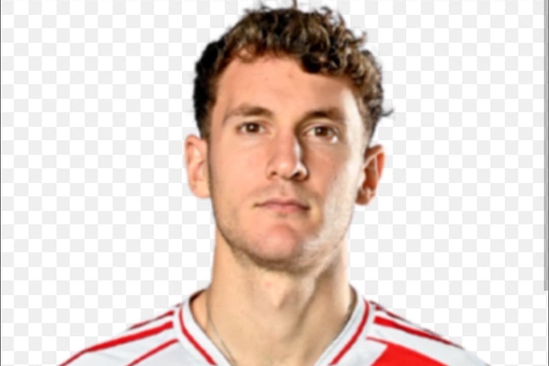 Na mira do Racing Com a sua chegada Anselmi ja fez uma lista de nomes que quer no Racing entre eles Yerri Mina (Cagliari) Guido Rodríguez…