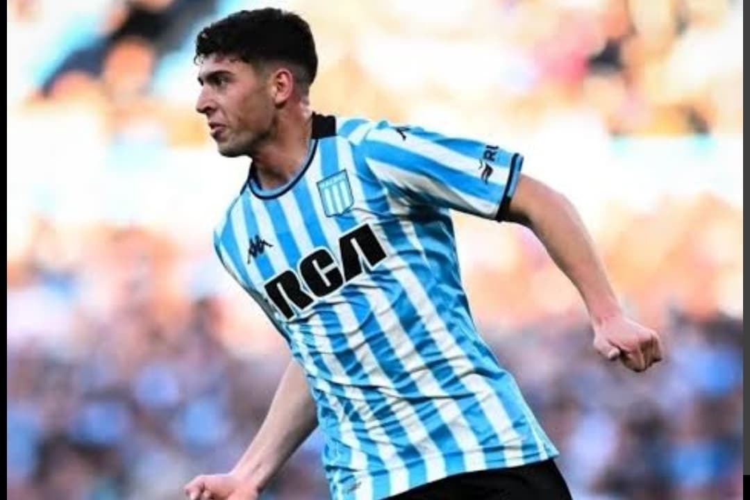 Juan Nardoni recebe muitas especulações de equipes da Premier League e LaLiga mais Racing dificulta a saída do sua principal engrenagem d…