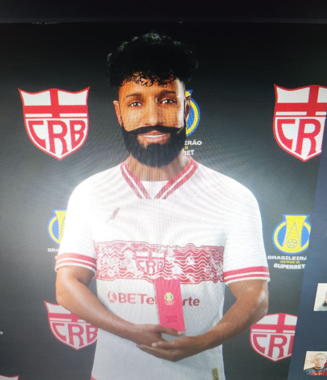 Um grande momento estou vivendo na minha carreira, obrigado CRB pela confiança!!
