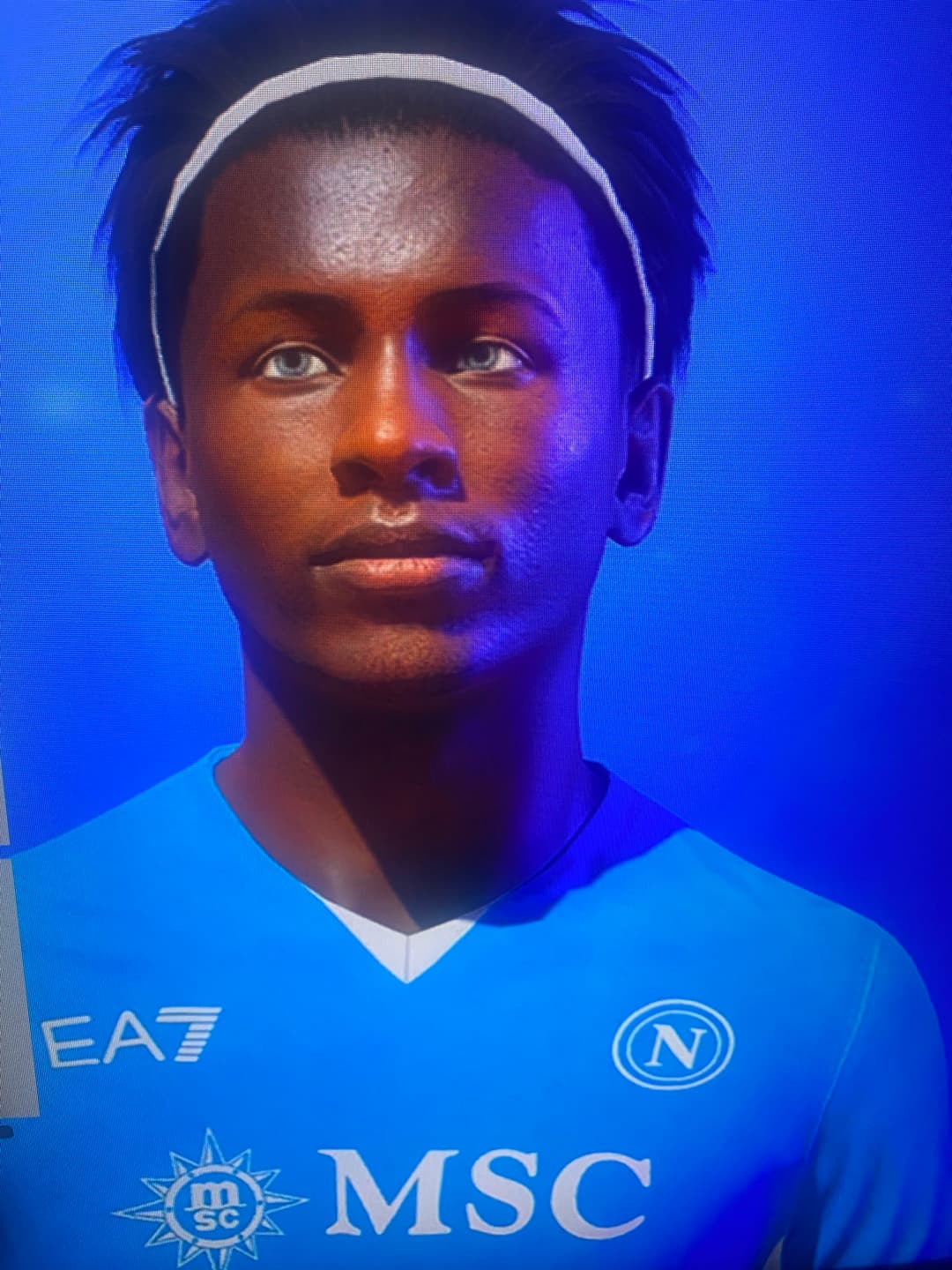 Martinez jr é um americano que veio de Detroit nos Estados Unidos , e aos 16 anos ele foi contratado pelo LÁ galaxy e conquistou uma mls …