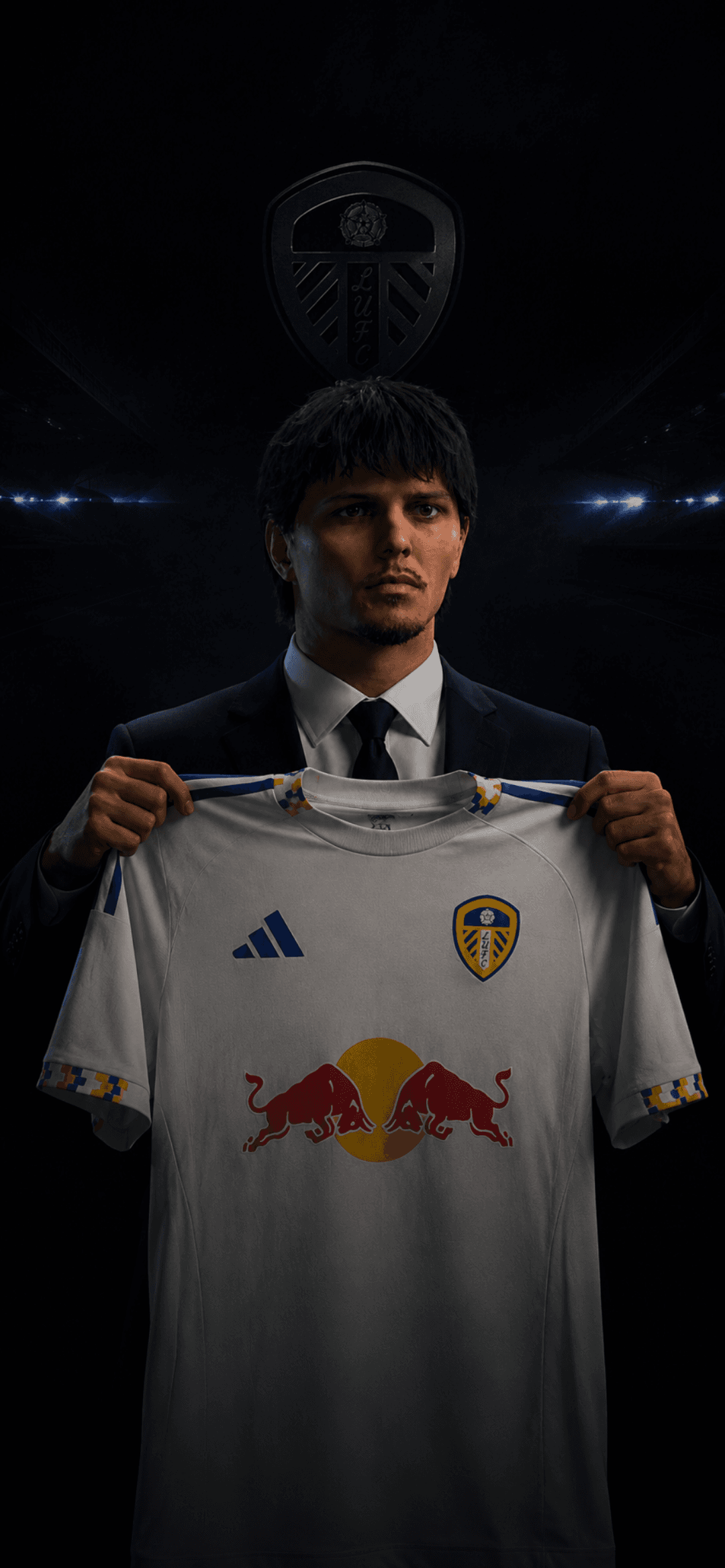 De um sonho de menino para a realidade. 💙💛 Hoje assino meu primeiro contrato profissional com o Leeds United. Muito trabalho, sacrifíci…