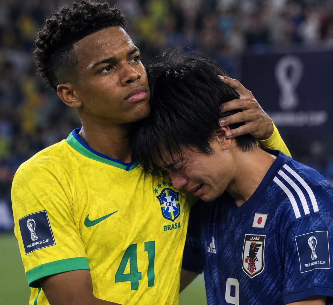Consolando meu colega de equipe por ter eliminado ele na copa, colega não....amigo!💪🔥🤜🤛