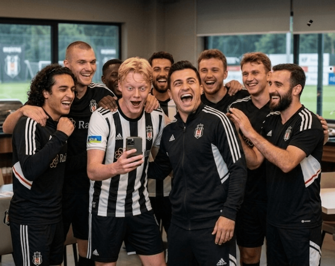 Sem vocês nada disso seria possivel sem vocês!! Muito feliz de estar entre os 10 nomes do troféu Kopa!!
